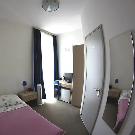 Bed & Breakfast Garni Bar Sport 2*